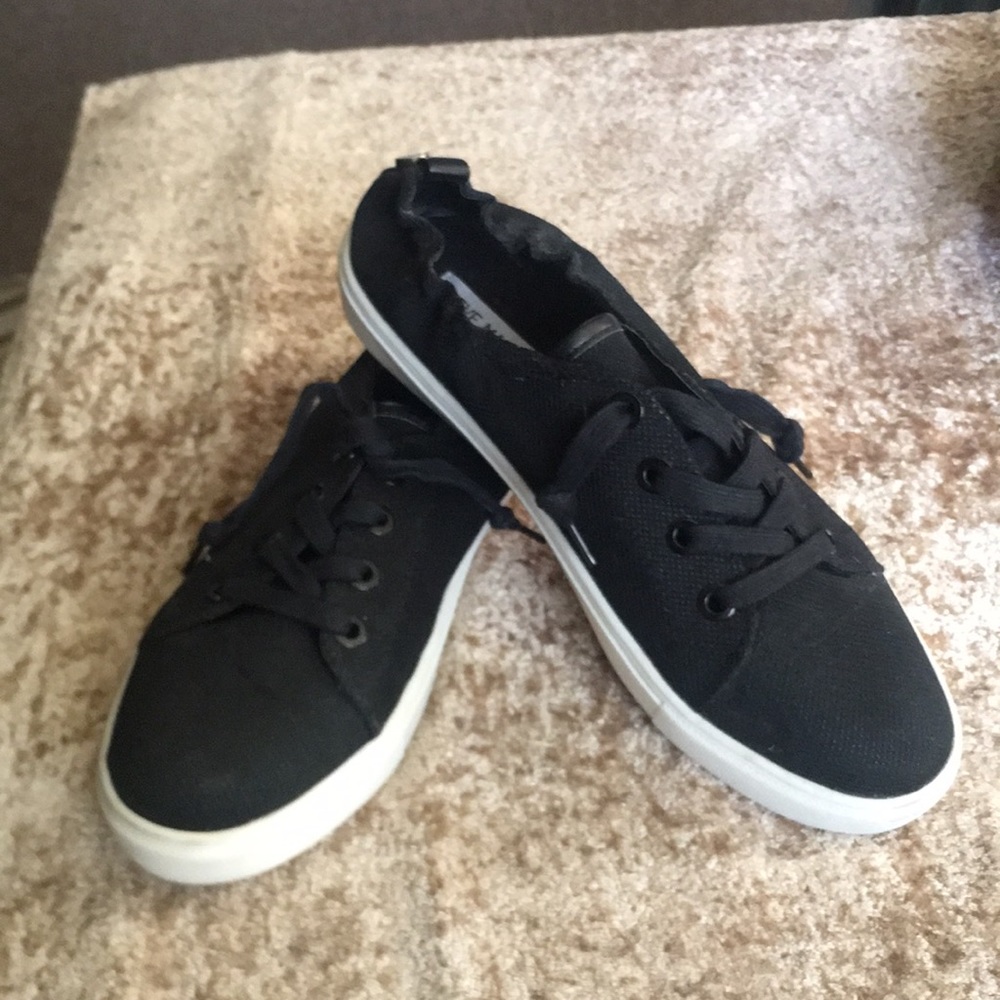 Steve Madden Jane Sneaker